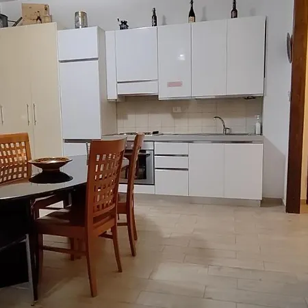 Central Station Rent Guest house *